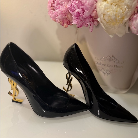 Saint Laurent Black Patent Heels with Gold Accent - Picture 4 of 10